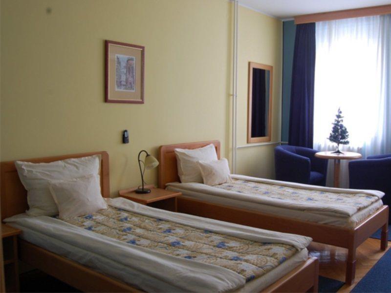 Voyager Bed & Breakfast Nowy Sad Zewnętrze zdjęcie