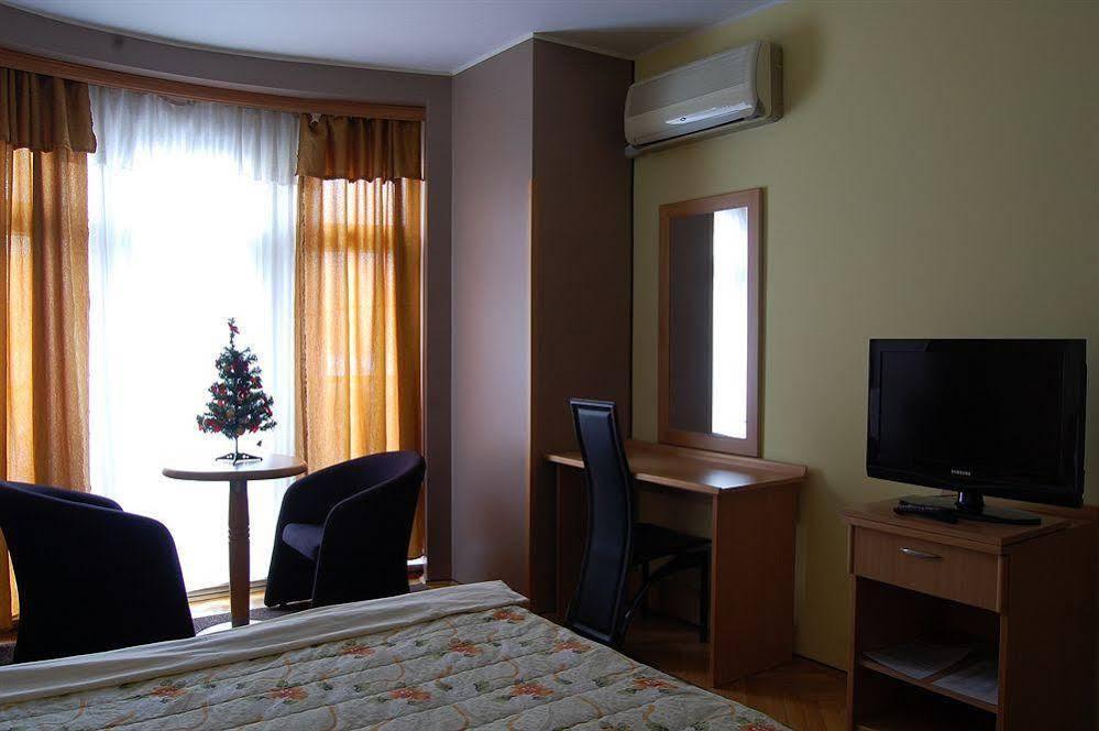 Voyager Bed & Breakfast Nowy Sad Zewnętrze zdjęcie